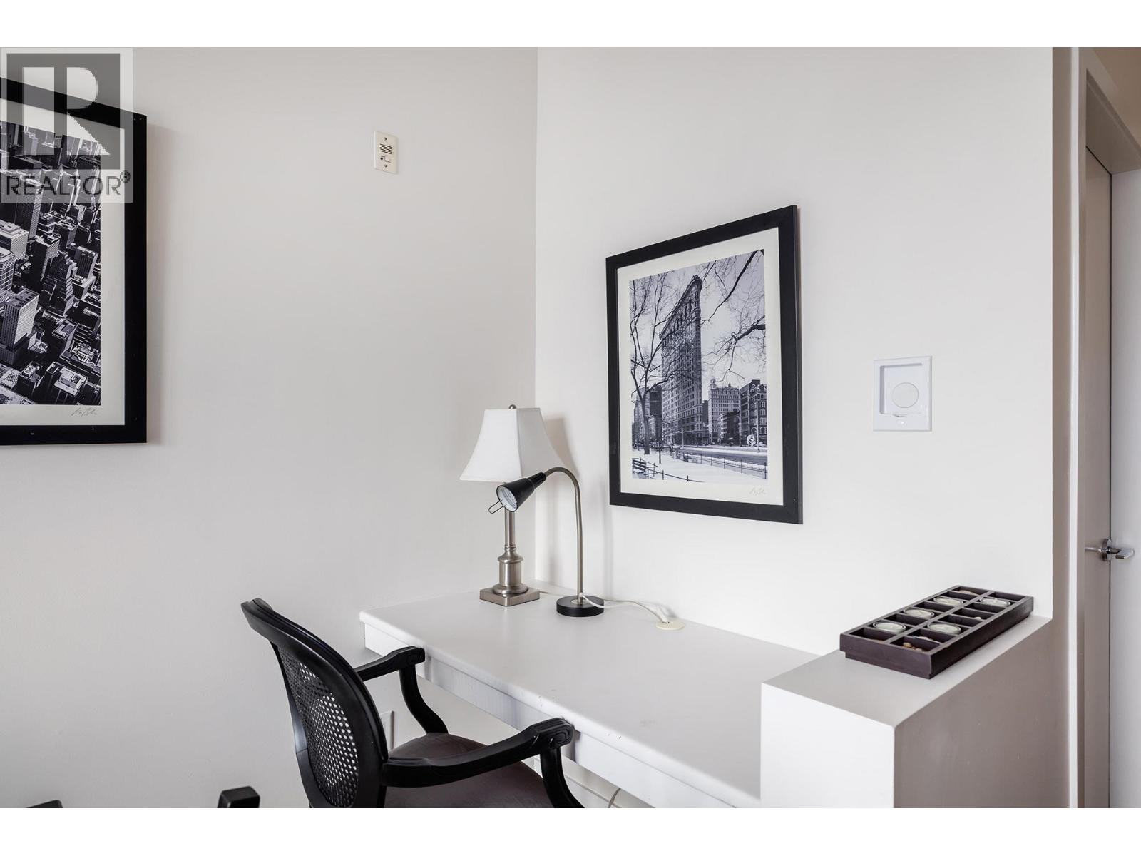 405 1550 Dickson Avenue, Kelowna