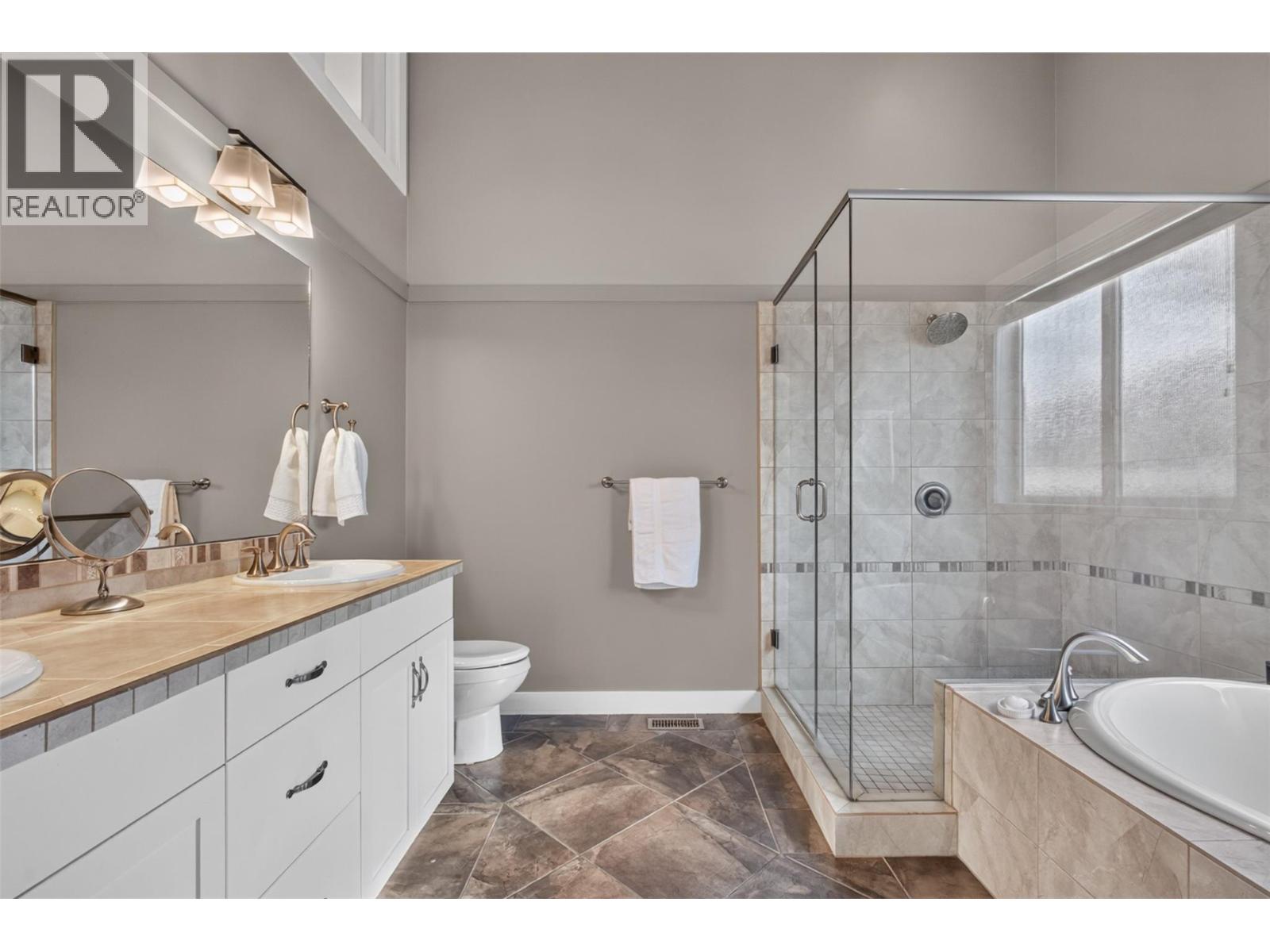 1394 Glenview Avenue - 21