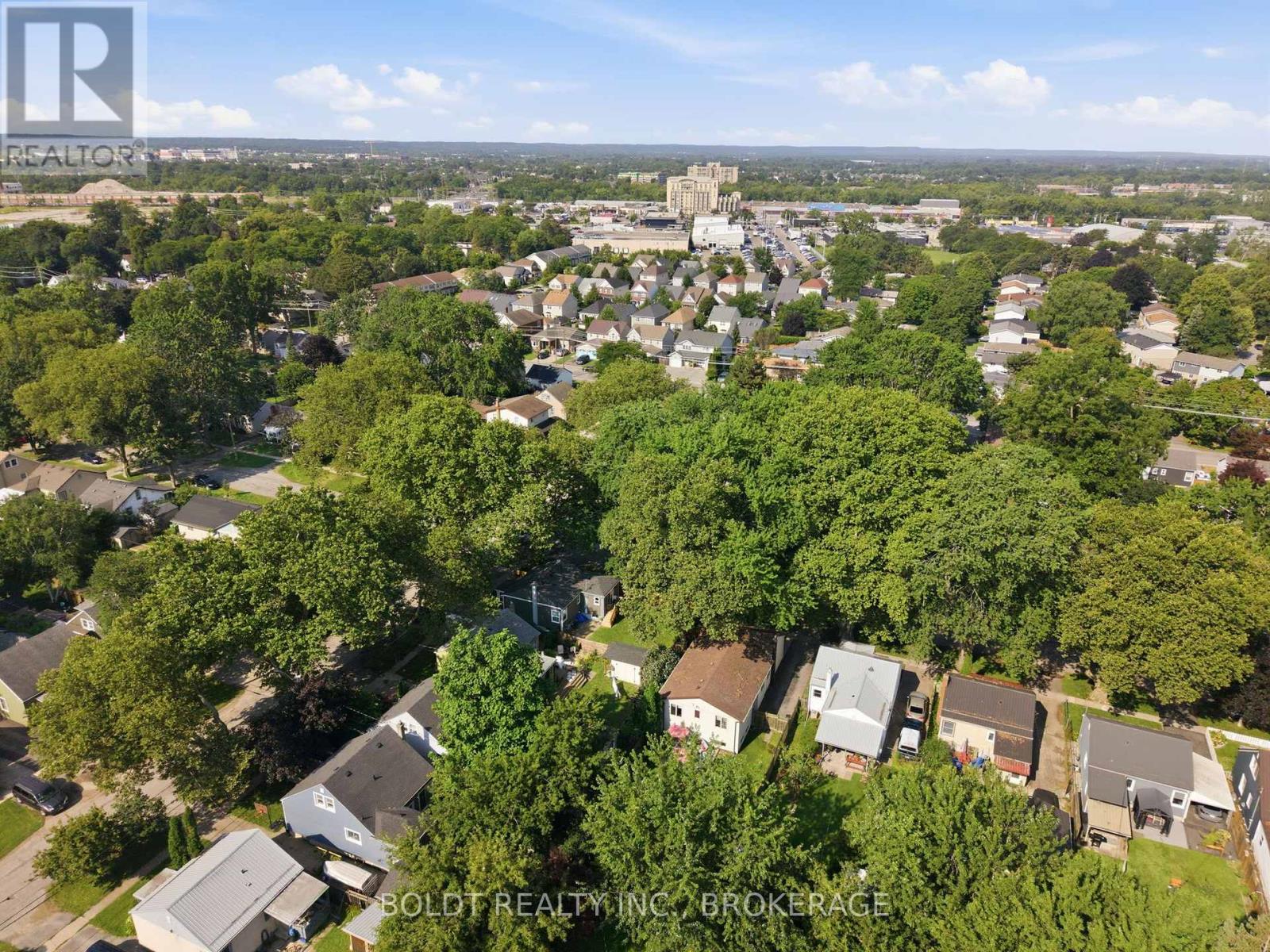 16 LONGFELLOW AVENUE - 37