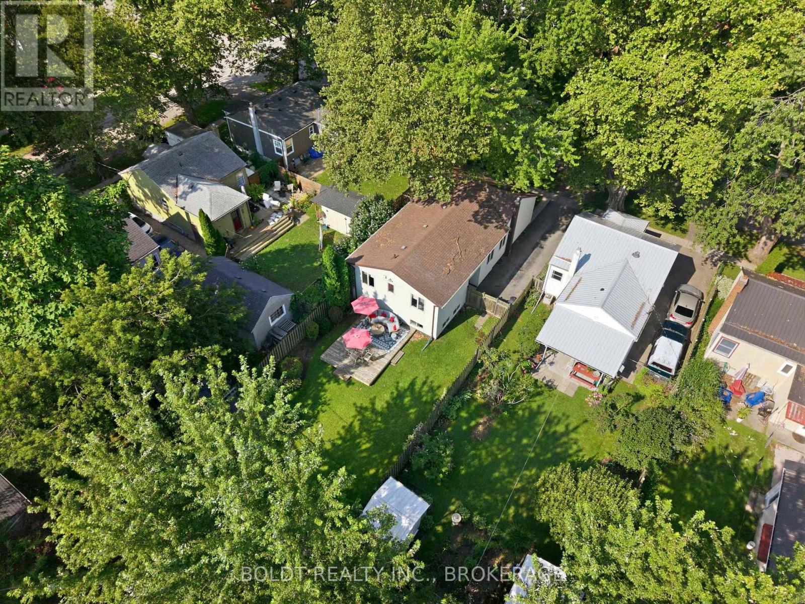 16 LONGFELLOW AVENUE - 39