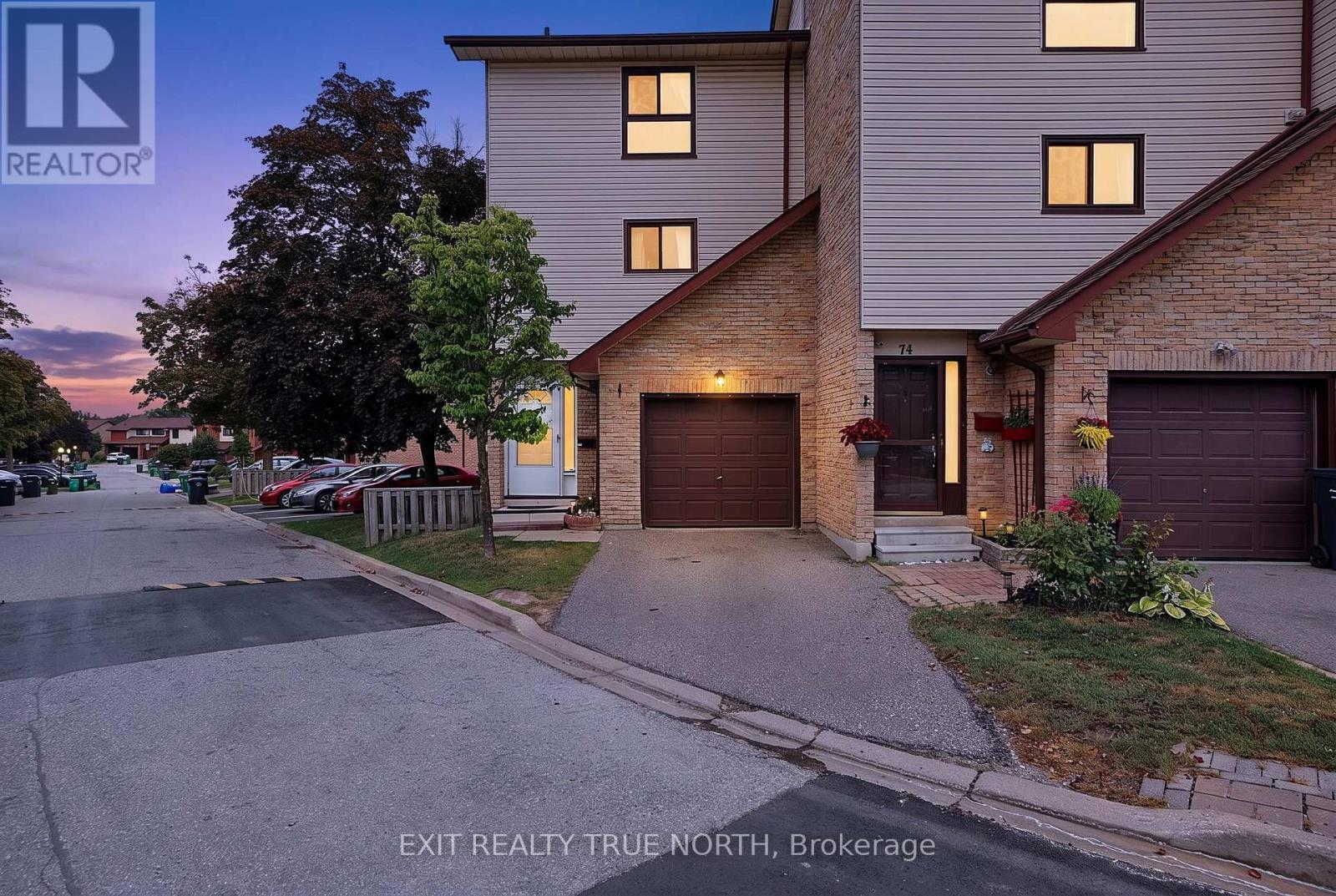 73 COLLINS CRESCENT - 1