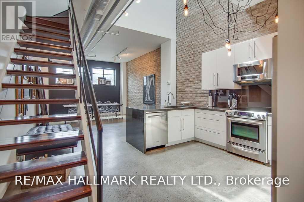 #7 6 BARTLETT AVENUE - 2