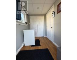 2 Spruce Place thumbnail 14