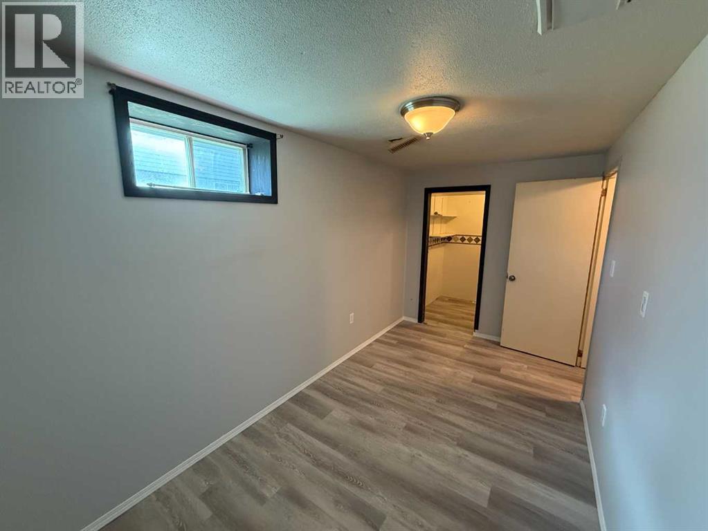 129 Tamarack Avenue - Image 18