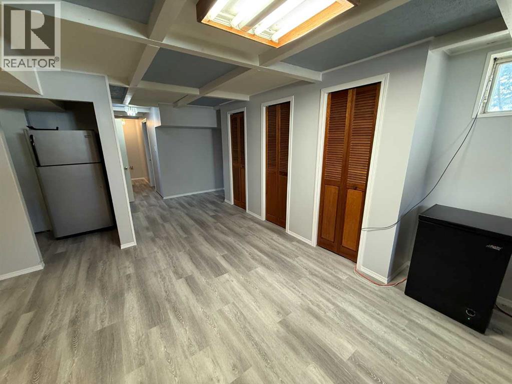 129 Tamarack Avenue - Image 17