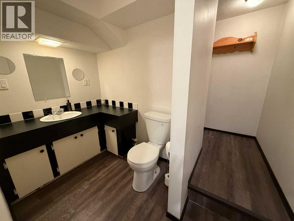 129 Tamarack Avenue - Image 20