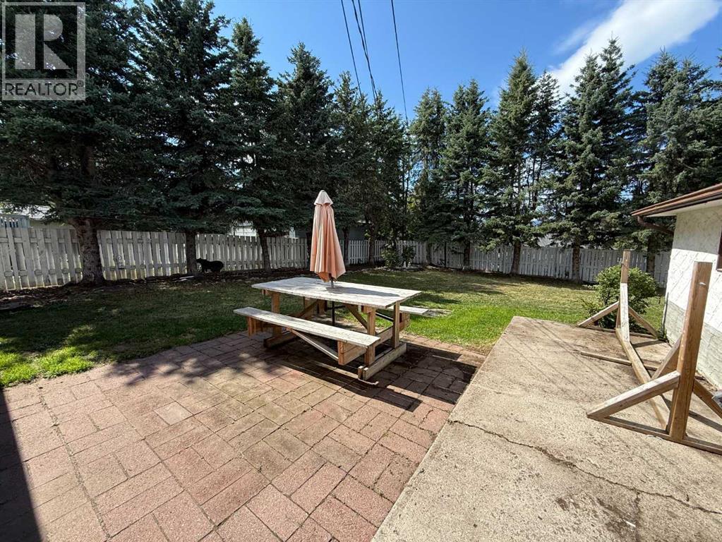129 Tamarack Avenue - 22