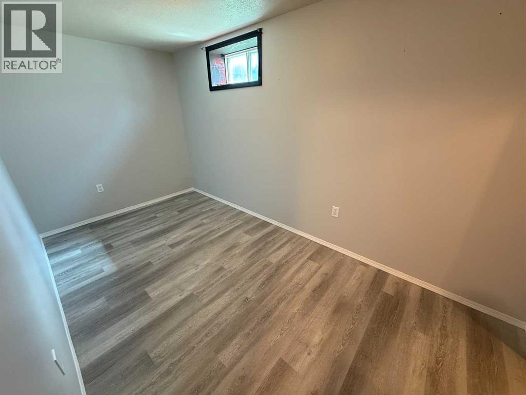 129 Tamarack Avenue - Image 19