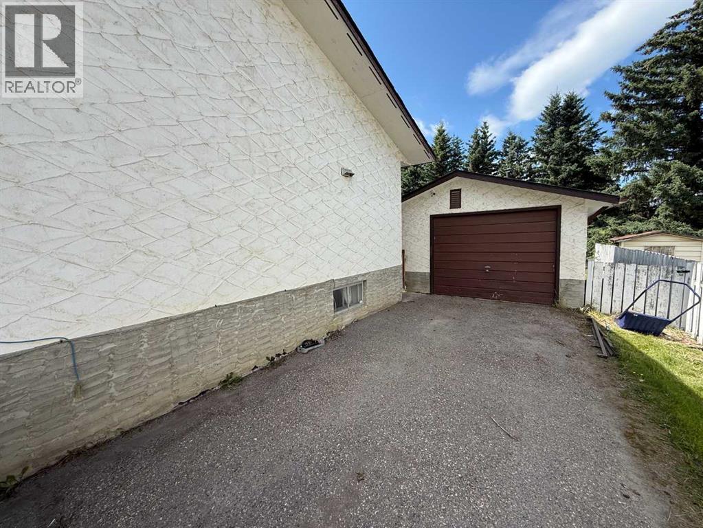 129 Tamarack Avenue - Image 26