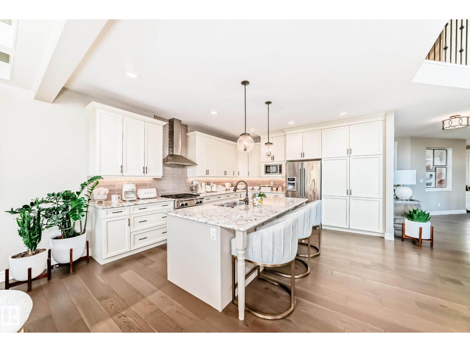 9034 24 AVE SW - Image 9
