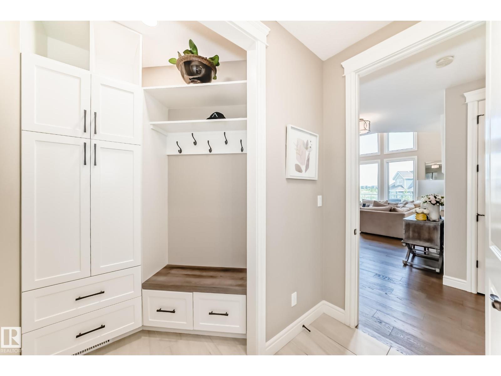 9034 24 AVE SW - Image 24