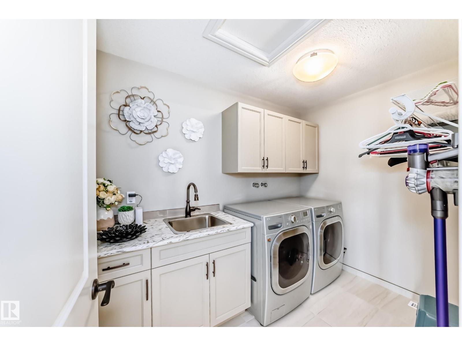9034 24 AVE SW - Image 33