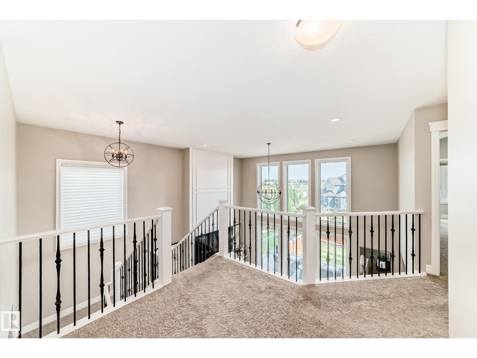 9034 24 AVE SW - 38