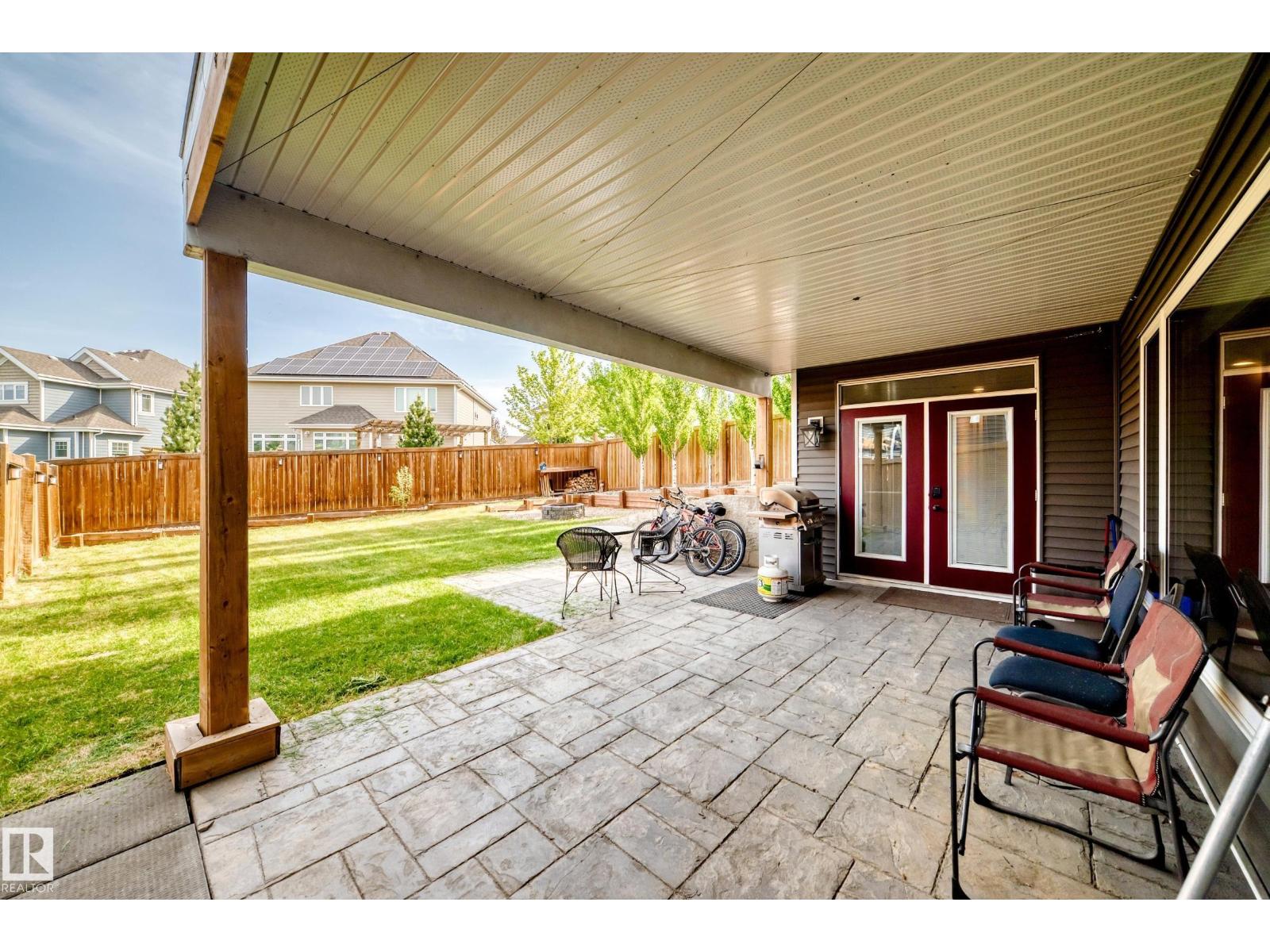9034 24 AVE SW - 46