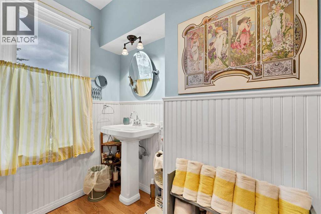 335 1 Street Southeast - Photo 33