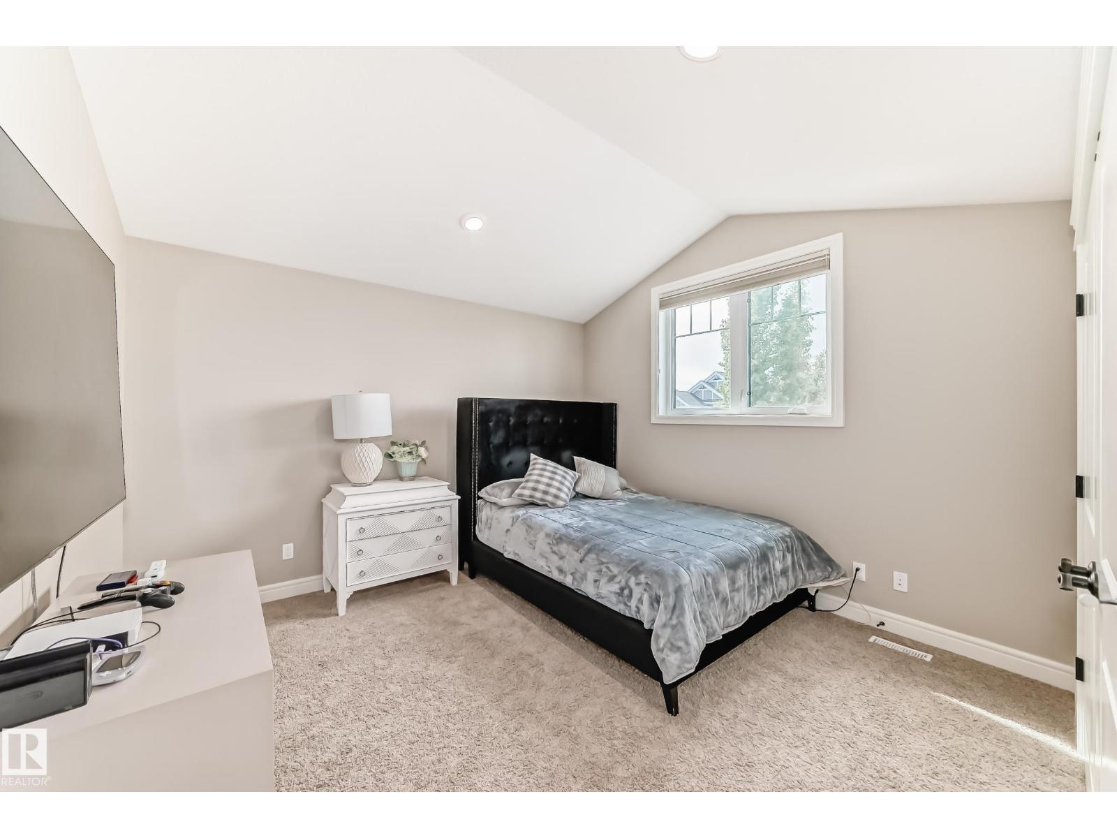 9034 24 AVE SW - Image 37