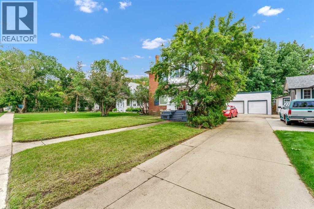 335 1 Street Southeast