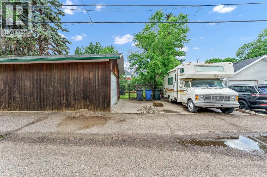 335 1 Street Southeast - Photo 49