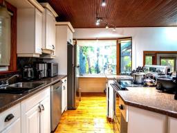 30 Moore Avenue, Winnipeg, MB R2M2C1 Photo 11