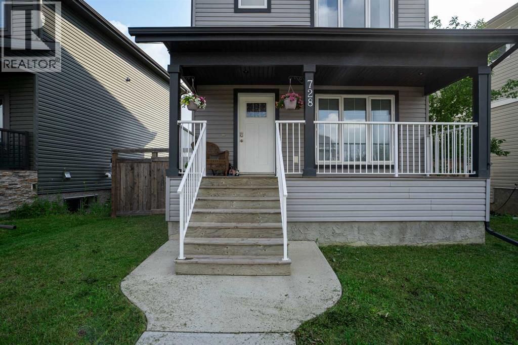 728 Athabasca Avenue - Image 3