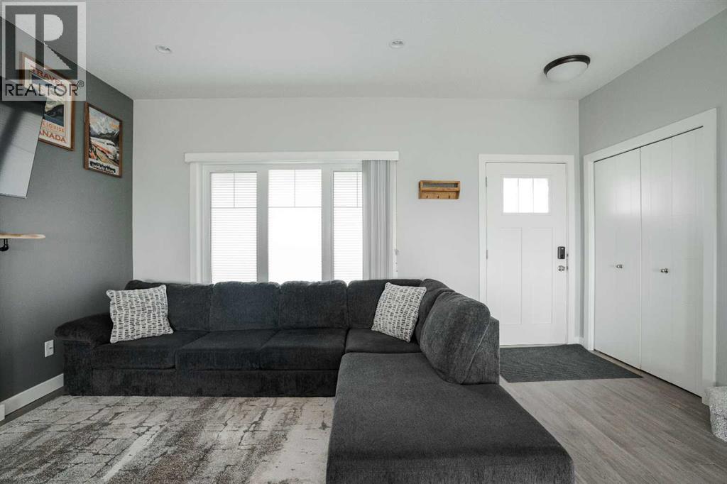728 Athabasca Avenue - Image 8