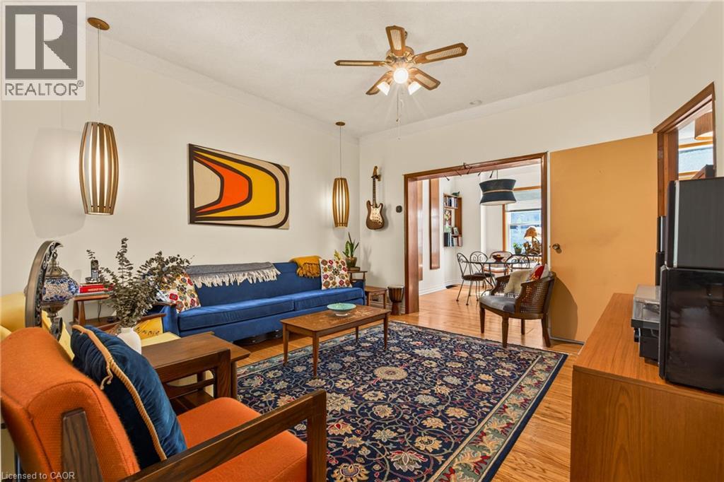 22 SPRING Street - Image 11