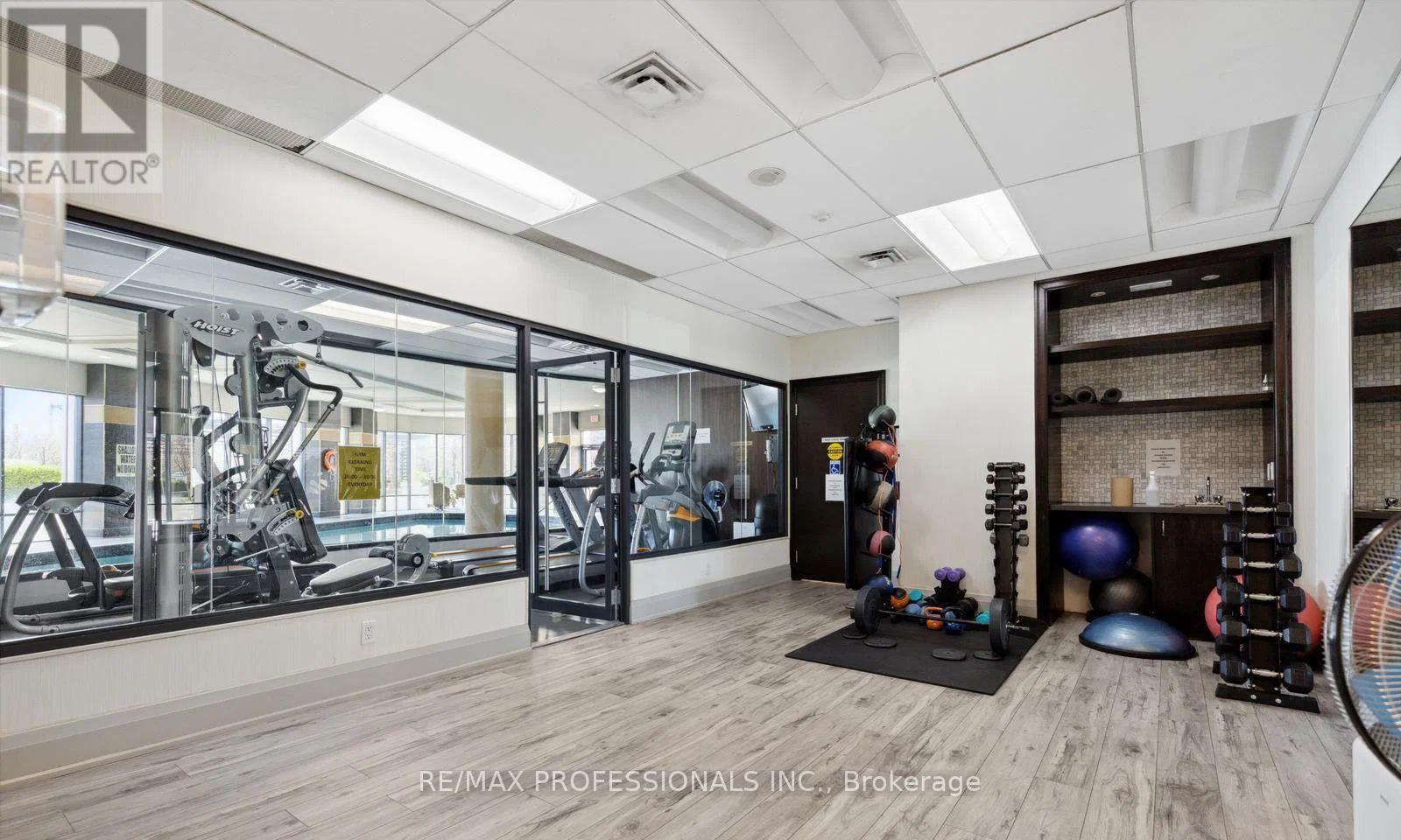 #312 1135 ROYAL YORK ROAD - 31