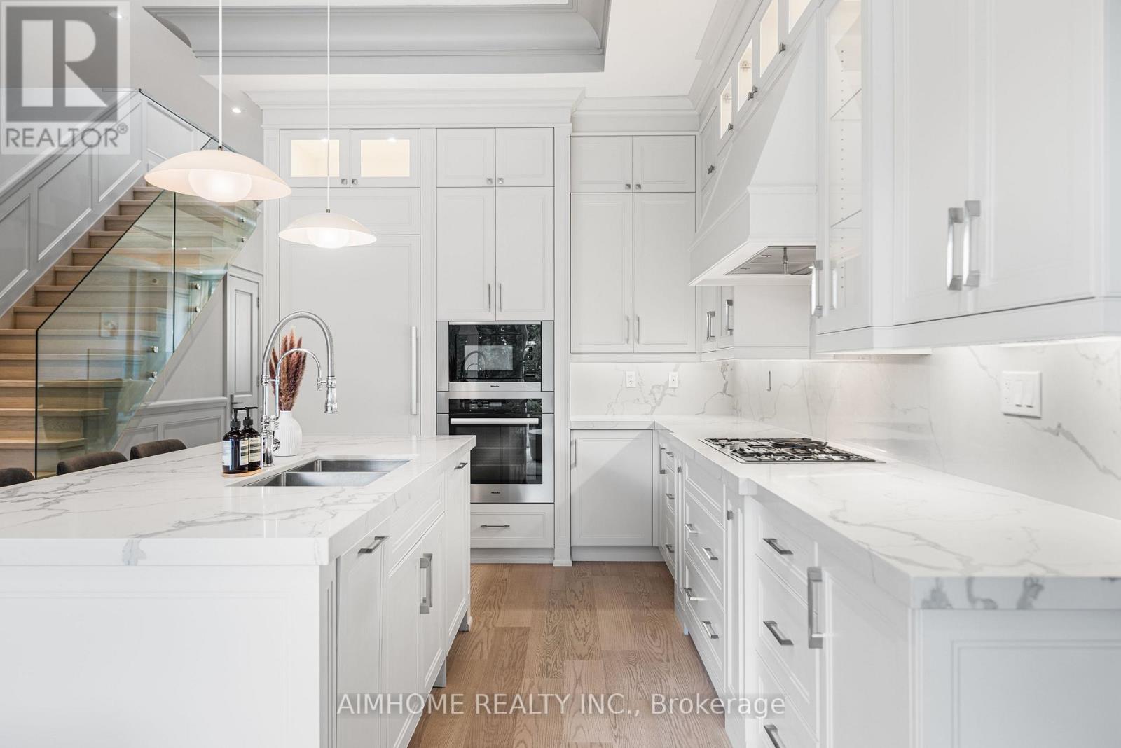 191 GLENGARRY AVENUE - 11