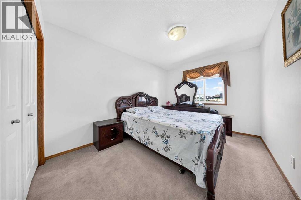 154 Saddleland Close NE - 29