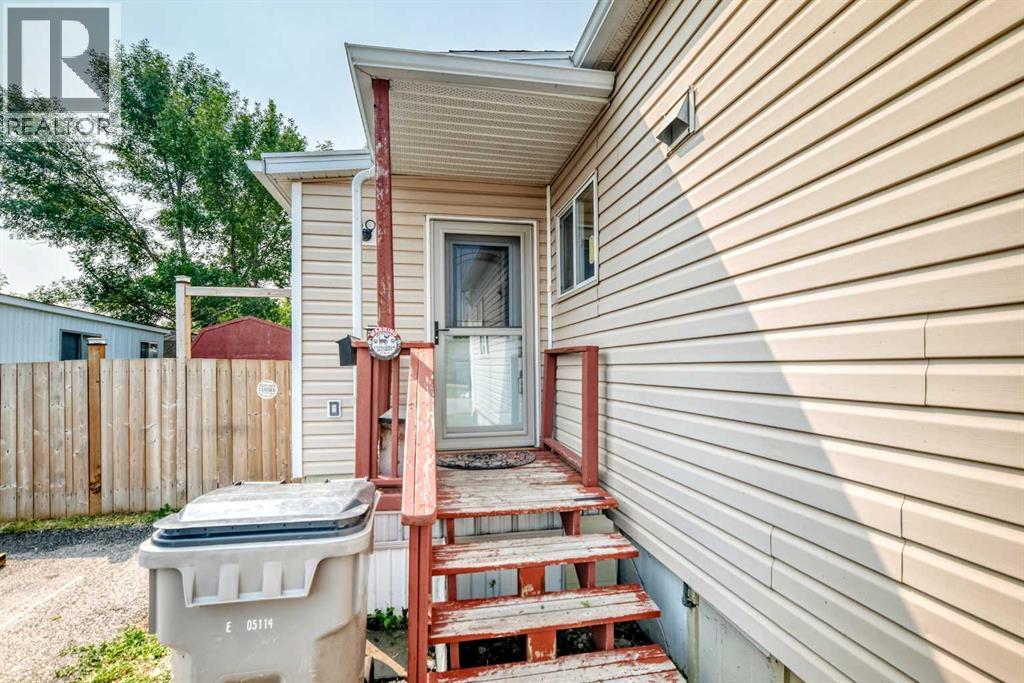 63, 6220 17 Avenue SE - 3