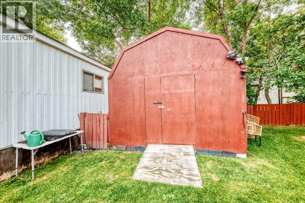 63, 6220 17 Avenue SE - 37