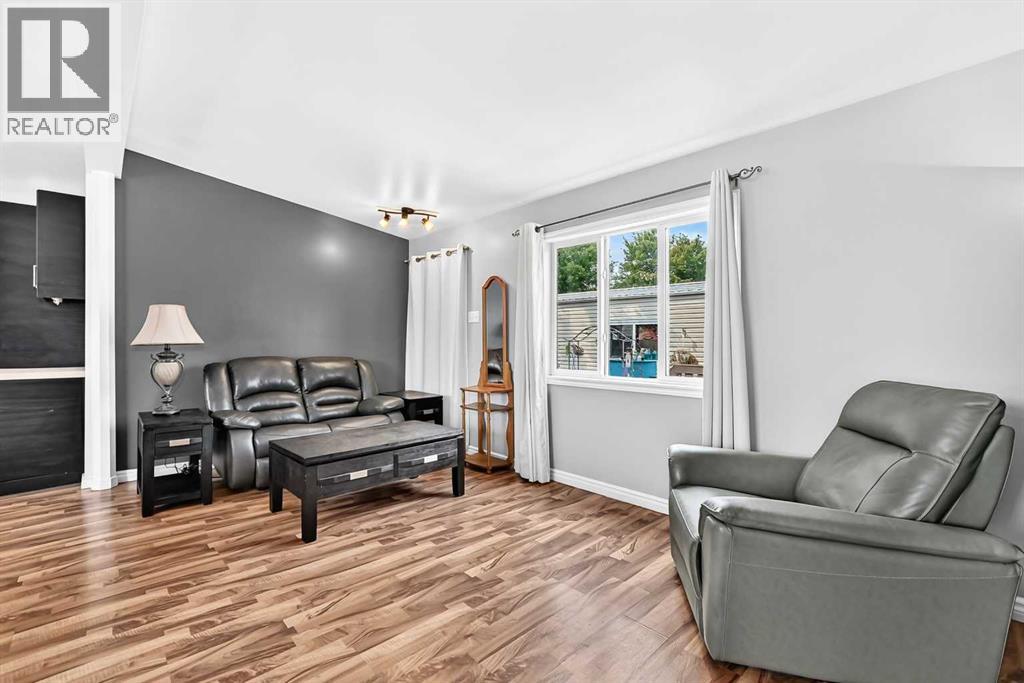 63, 6220 17 Avenue SE - 8