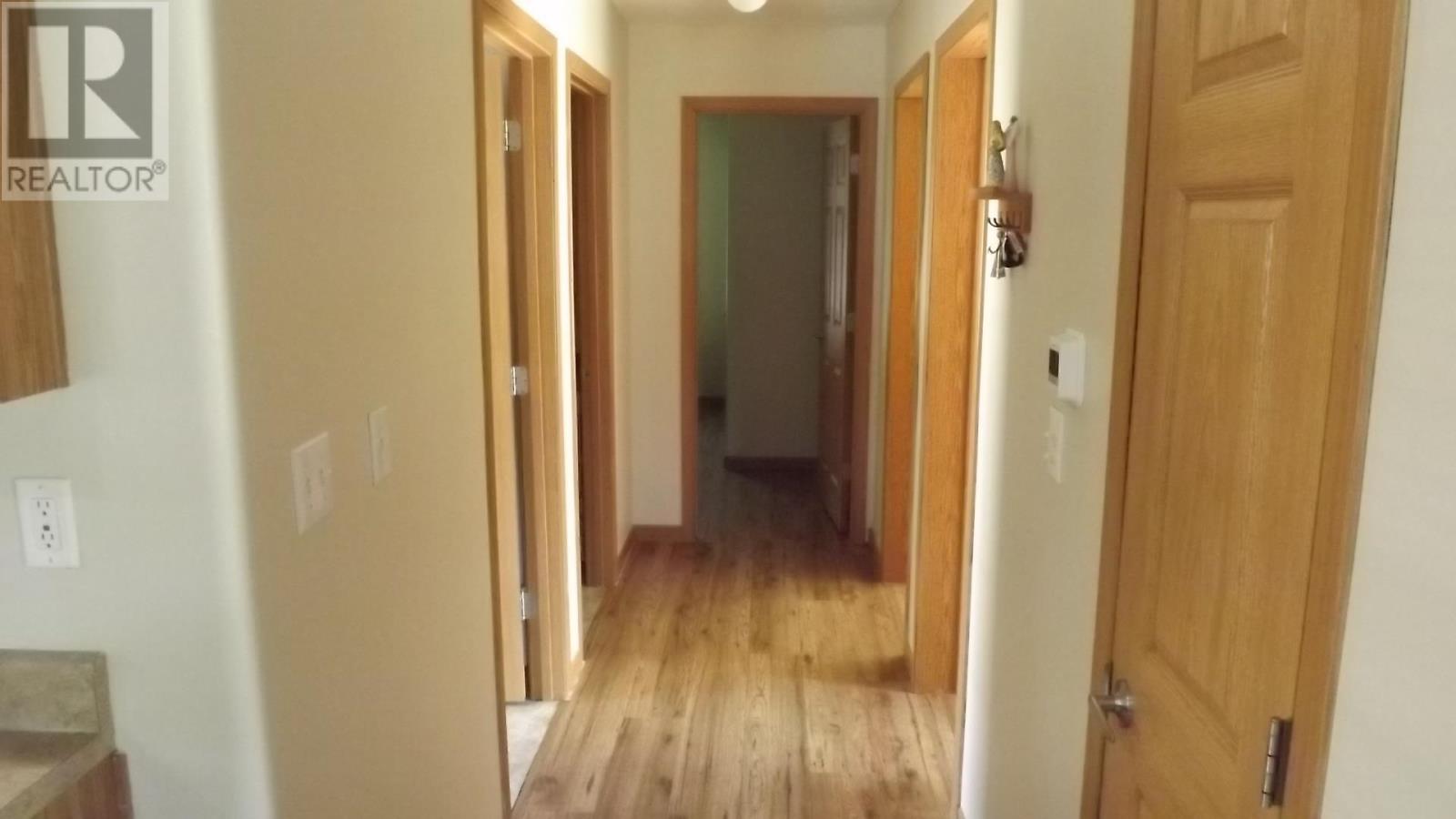 19 Pinewood ST - 25