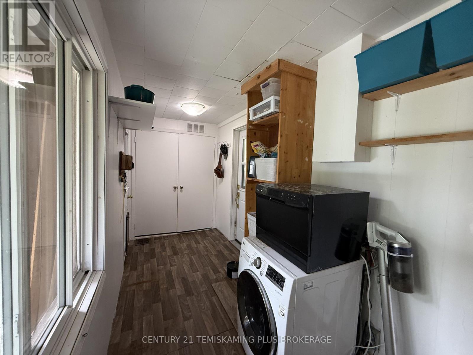 8 SWASTIKA AVENUE - Image 11