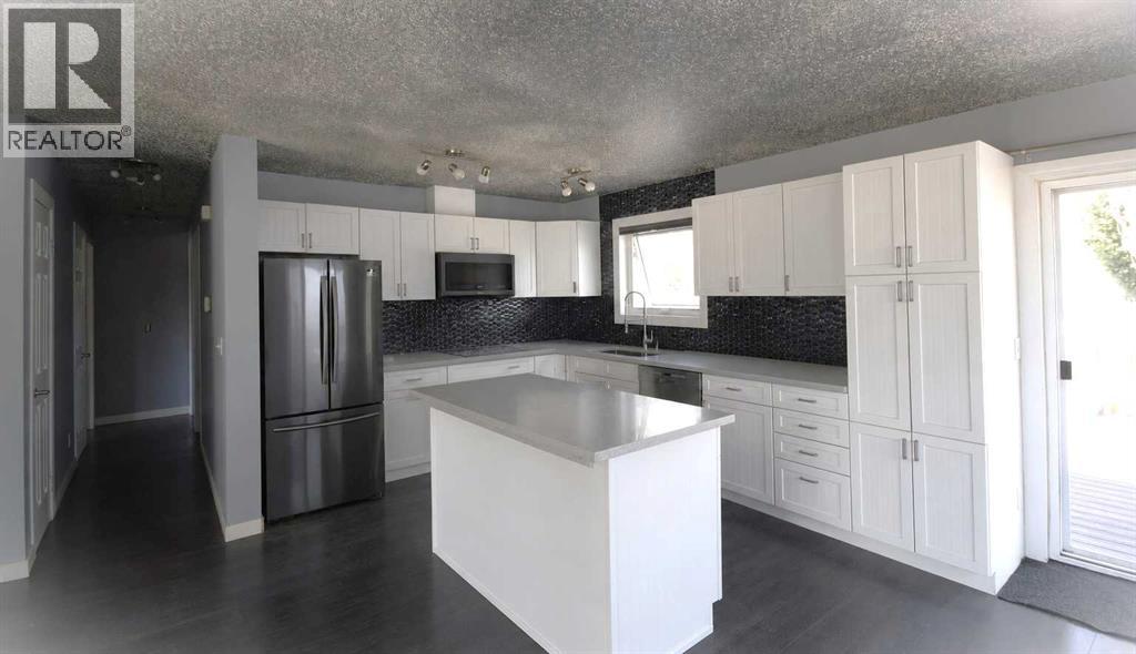 209 Strathaven Bay - 7