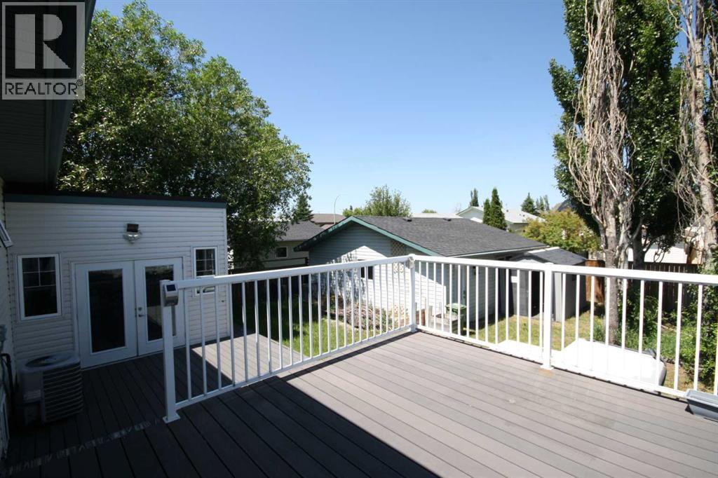 209 Strathaven Bay - 3