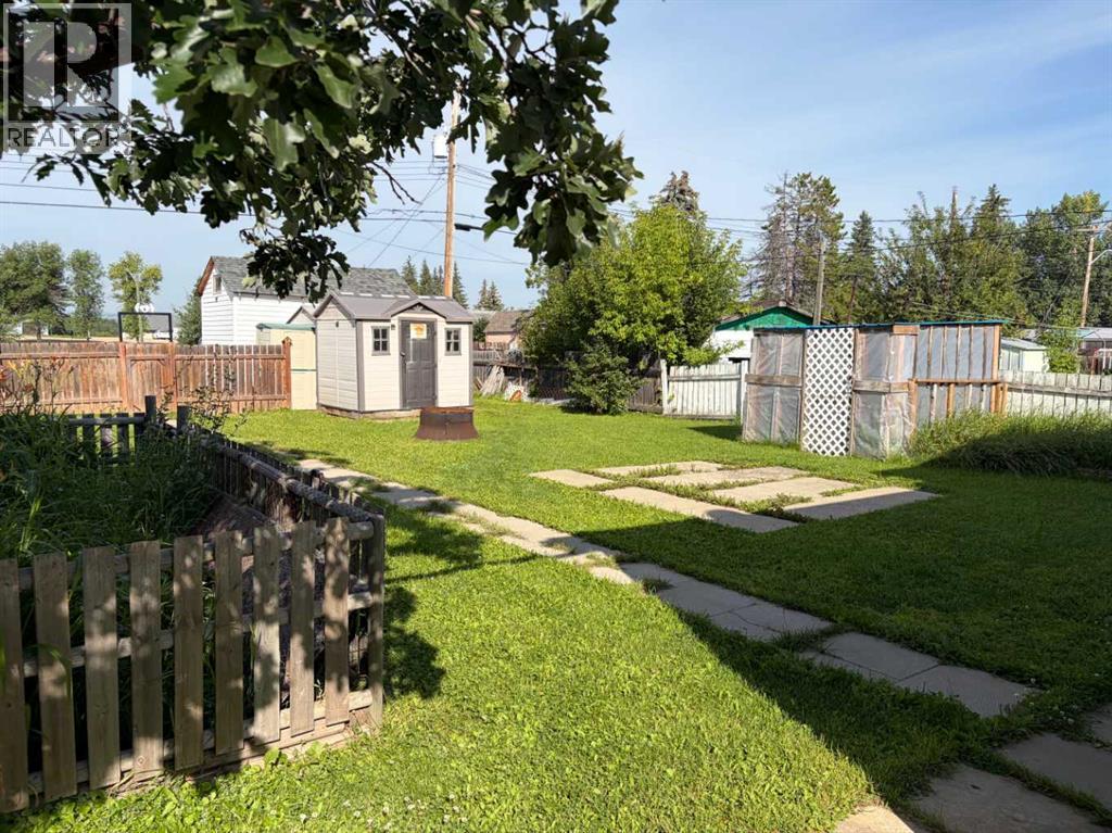 4618 53 Street - Image 13