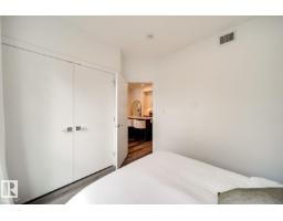 10015 113 St Nw, Edmonton, AB T5K0S8 Photo 38