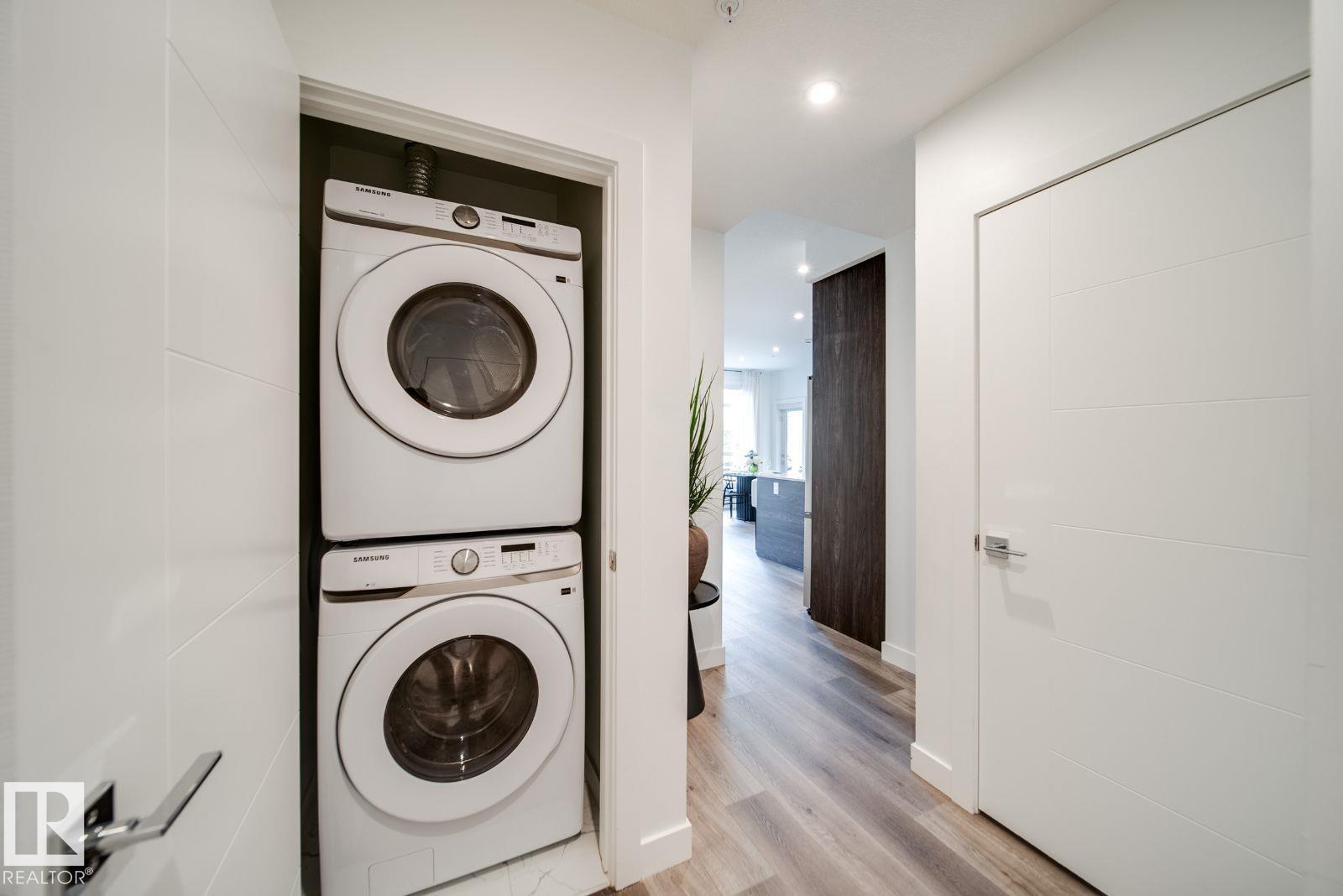 10015 113 Street NW - Photo 19