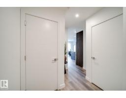 10015 113 St Nw, Edmonton, AB T5K0S8 Photo 18