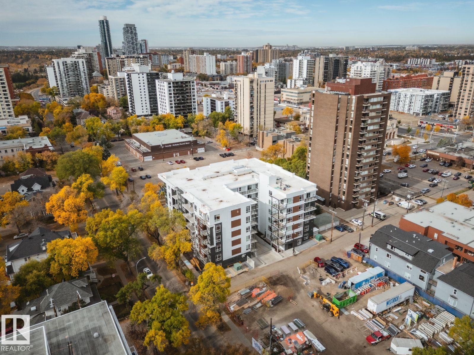10015 113 Street NW - Photo 5