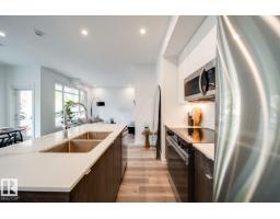 10015 113 St Nw, Edmonton, AB T5K0S8 Photo 32