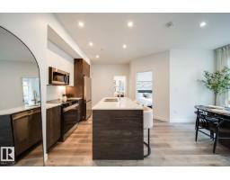 10015 113 St Nw, Edmonton, AB T5K0S8 Photo 39