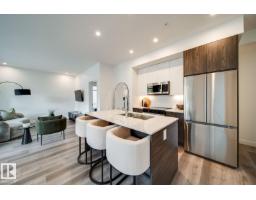 10015 113 St Nw, Edmonton, AB T5K0S8 Photo 22
