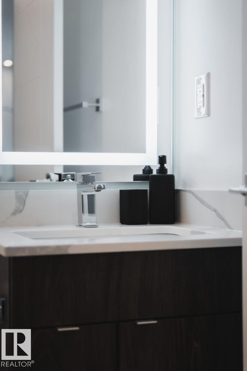 10015 113 Street NW - Photo 44
