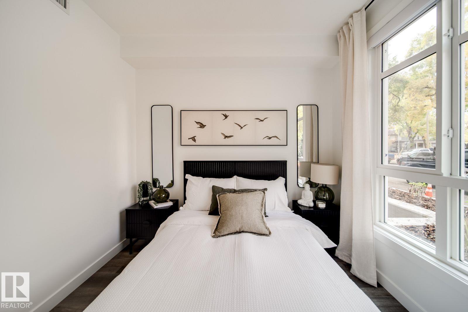 10015 113 Street NW - Photo 36