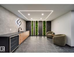 10015 113 St Nw, Edmonton, AB T5K0S8 Photo 67