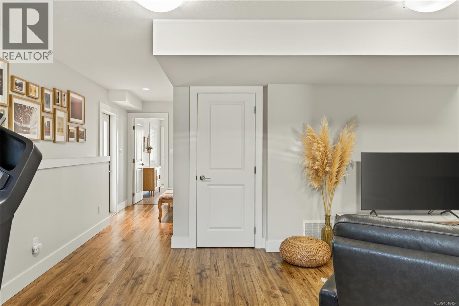 5797 Linyard Rd - 63