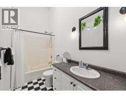 1957 Huckleberry Road, Kelowna, BC V1X4K4 Photo 34