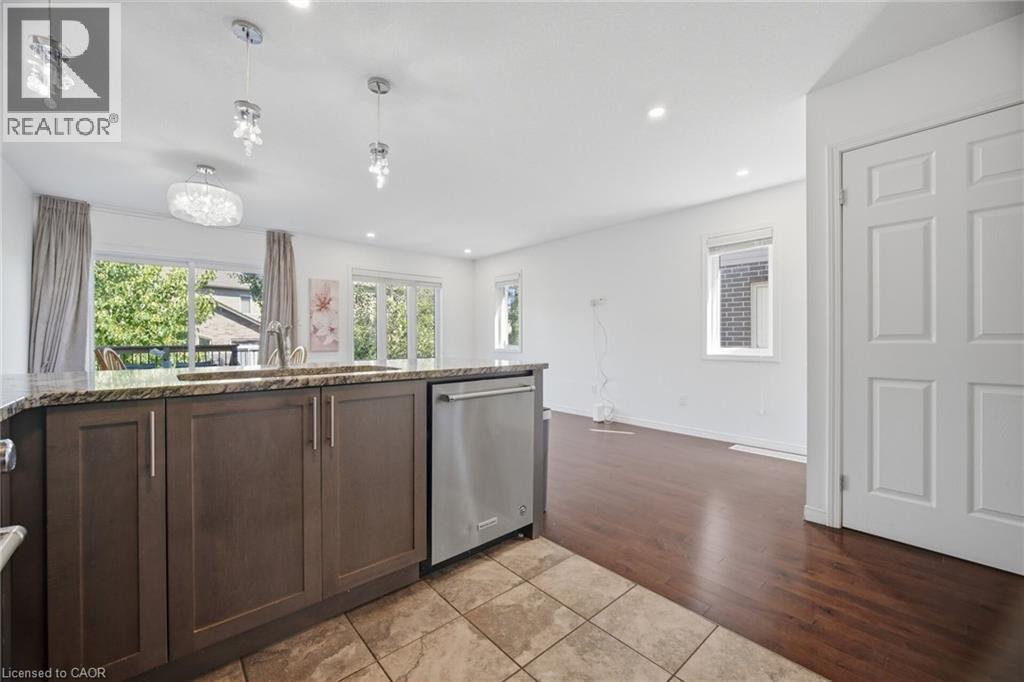 #85 135 HARDCASTLE Drive - 14